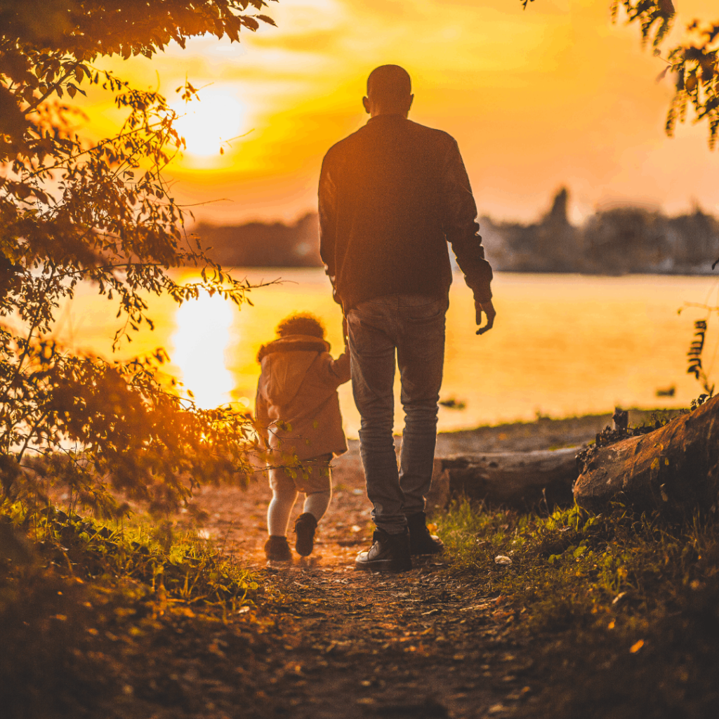 Home Modern 44 Happy Family - Light House Properties 13