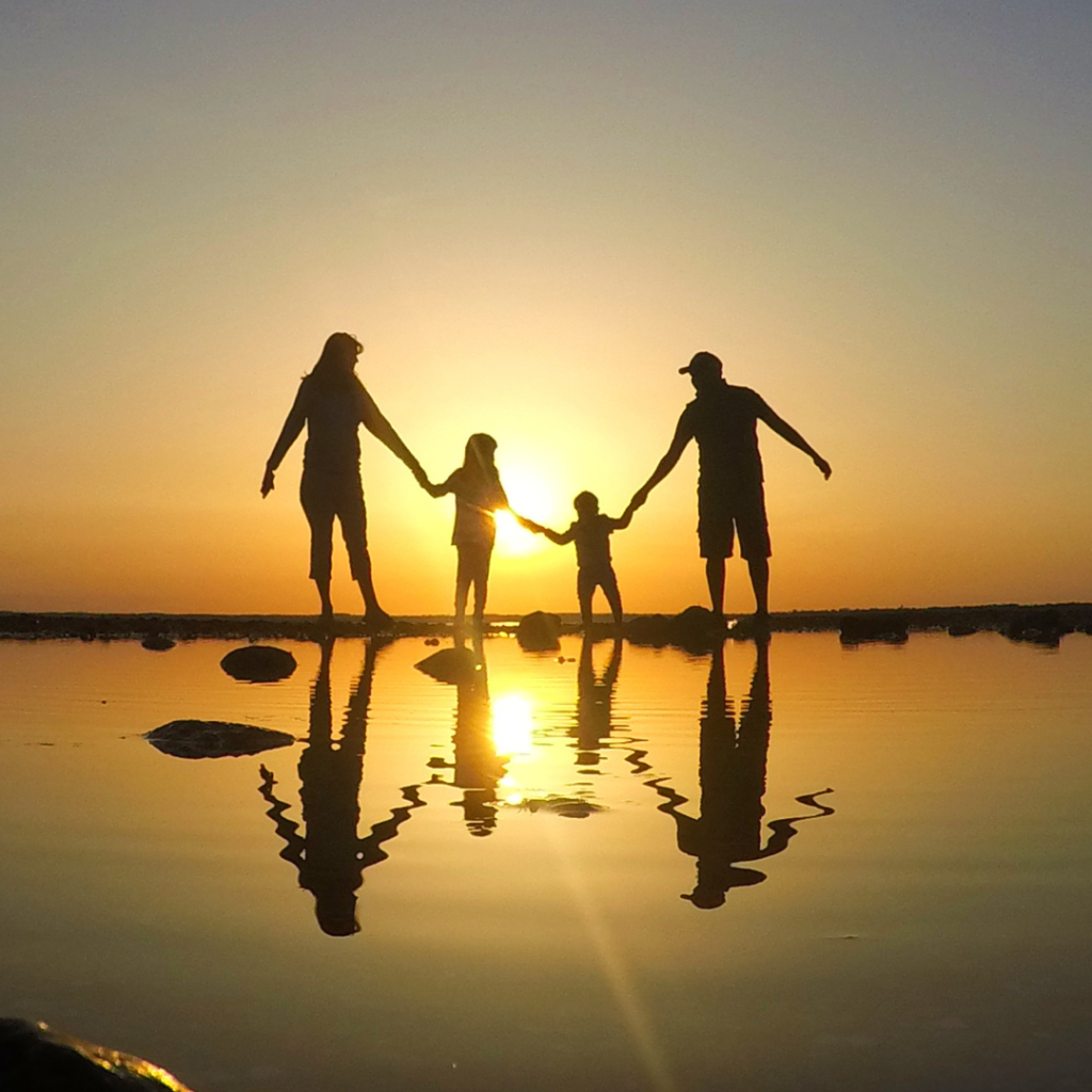 Home Modern 38 Happy Family - Light House Properties 4